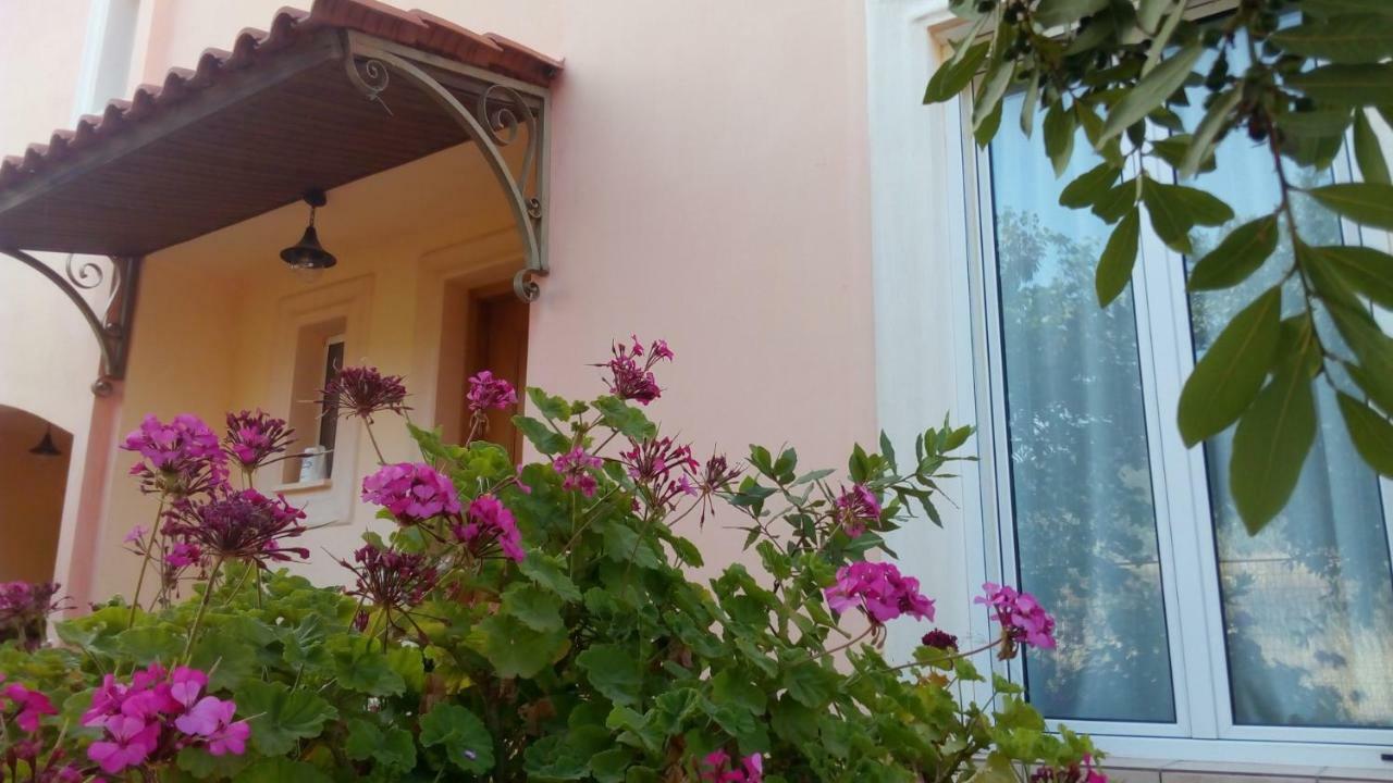 Cozy Home With Great View In Ancient Corinth Exteriör bild